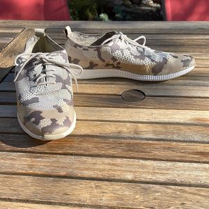 Cole Haan Grand OS shoes size 10.5